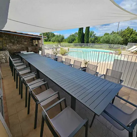 Adhemar 20 Personnes Hébergement de vacances La Garde-Adhémar