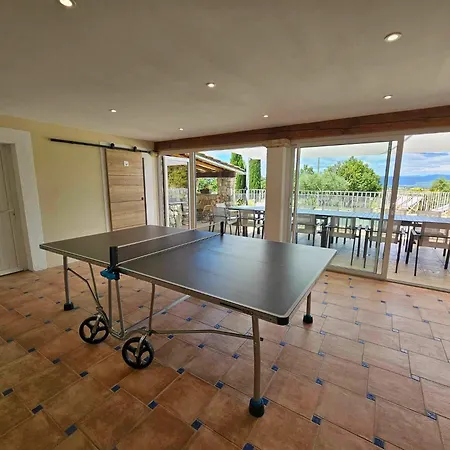 Adhemar 20 Personnes Hébergement de vacances La Garde-Adhémar