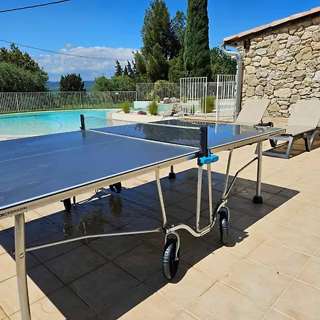 Hébergement de vacances Adhemar 20 Personnes La Garde-Adhémar